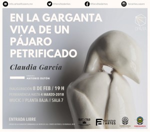EN LA GARGANTA VIVA DE UN PÁJARO PETRIFICADO de Claudia García