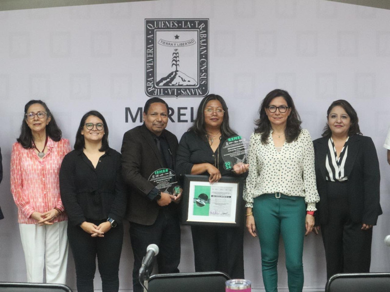 Reciben investigadoras de la UAEM el Reconocimiento al Mérito Estatal de Investigación